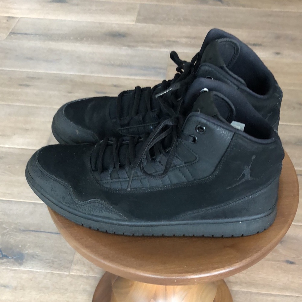 Nike Air Jordan Executive Men’s Off-Court Shoes